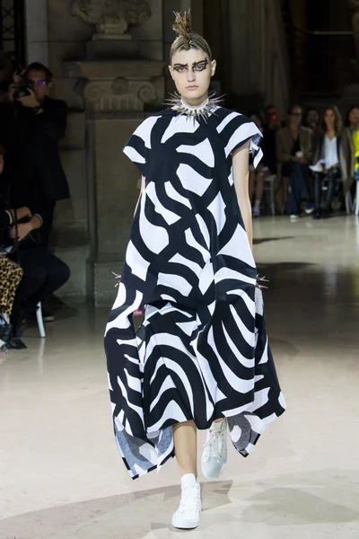 Look 5